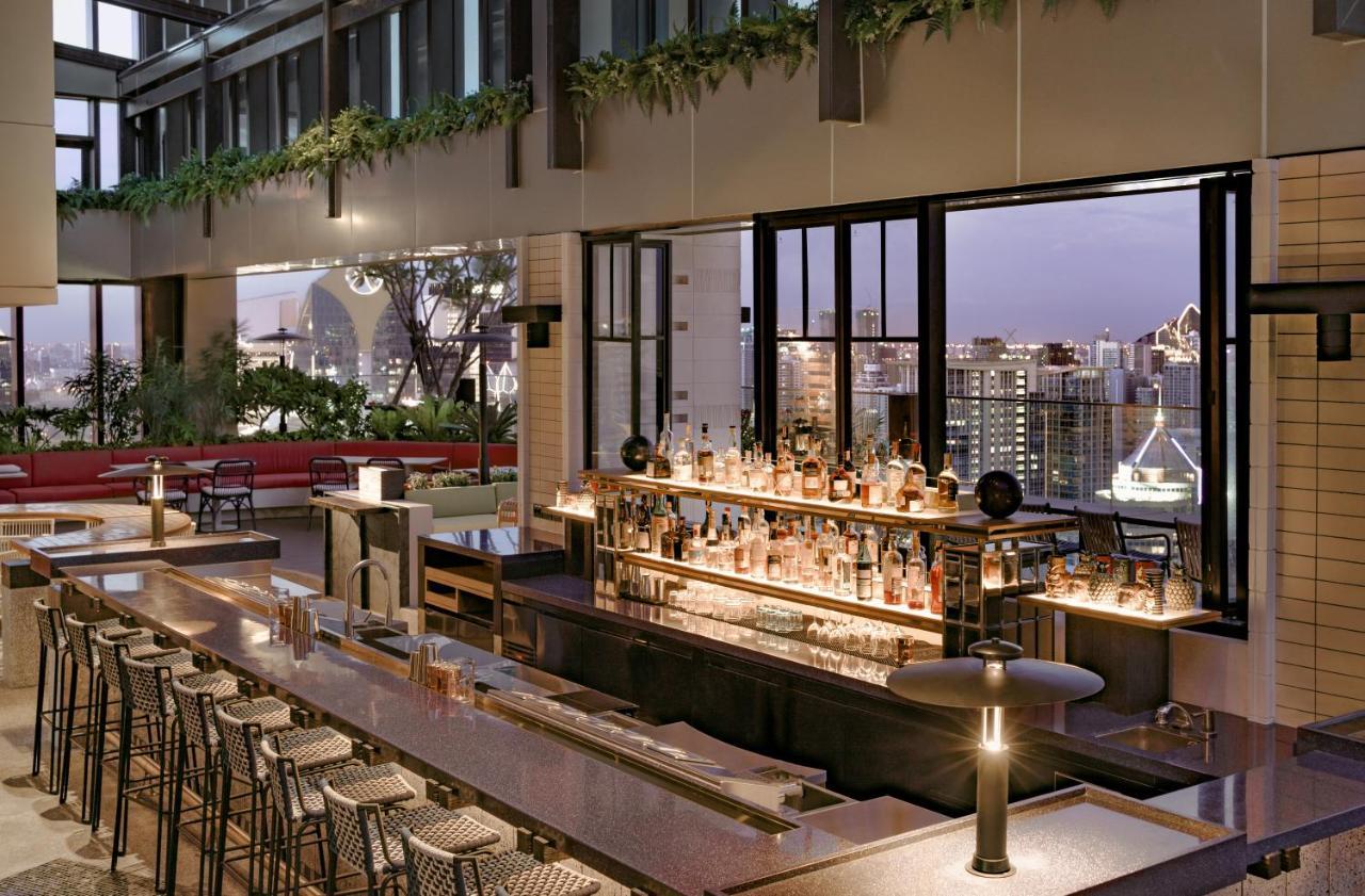 Hotel Kimpton Maa-Lai Bangkok By Ihg Exterior foto The Bar