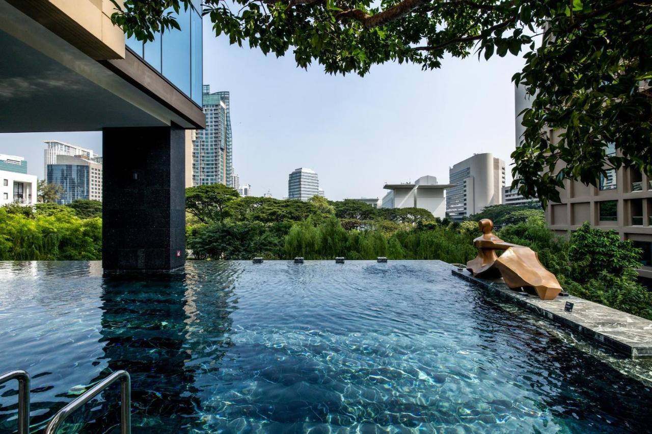 Hotel Kimpton Maa-Lai Bangkok By Ihg Exterior foto Infinity pool at the hotel